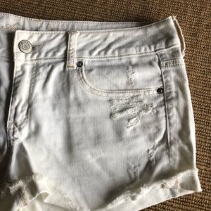 AEO White shorts